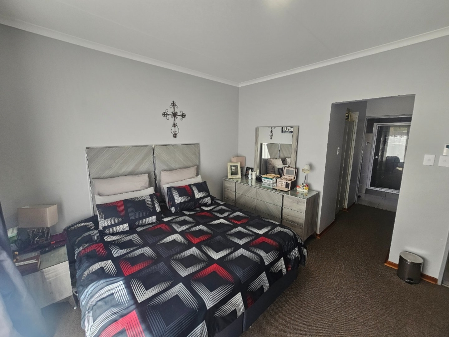 2 Bedroom Property for Sale in La Provance Free State